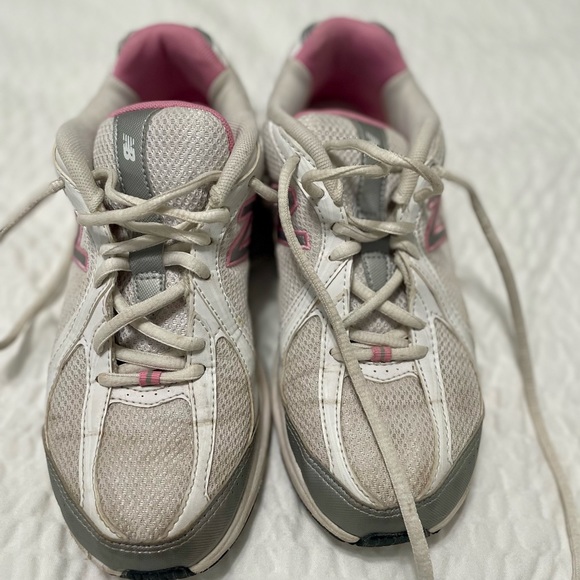 New Balance Women’s Walking Shoe - Picture 6 of 11